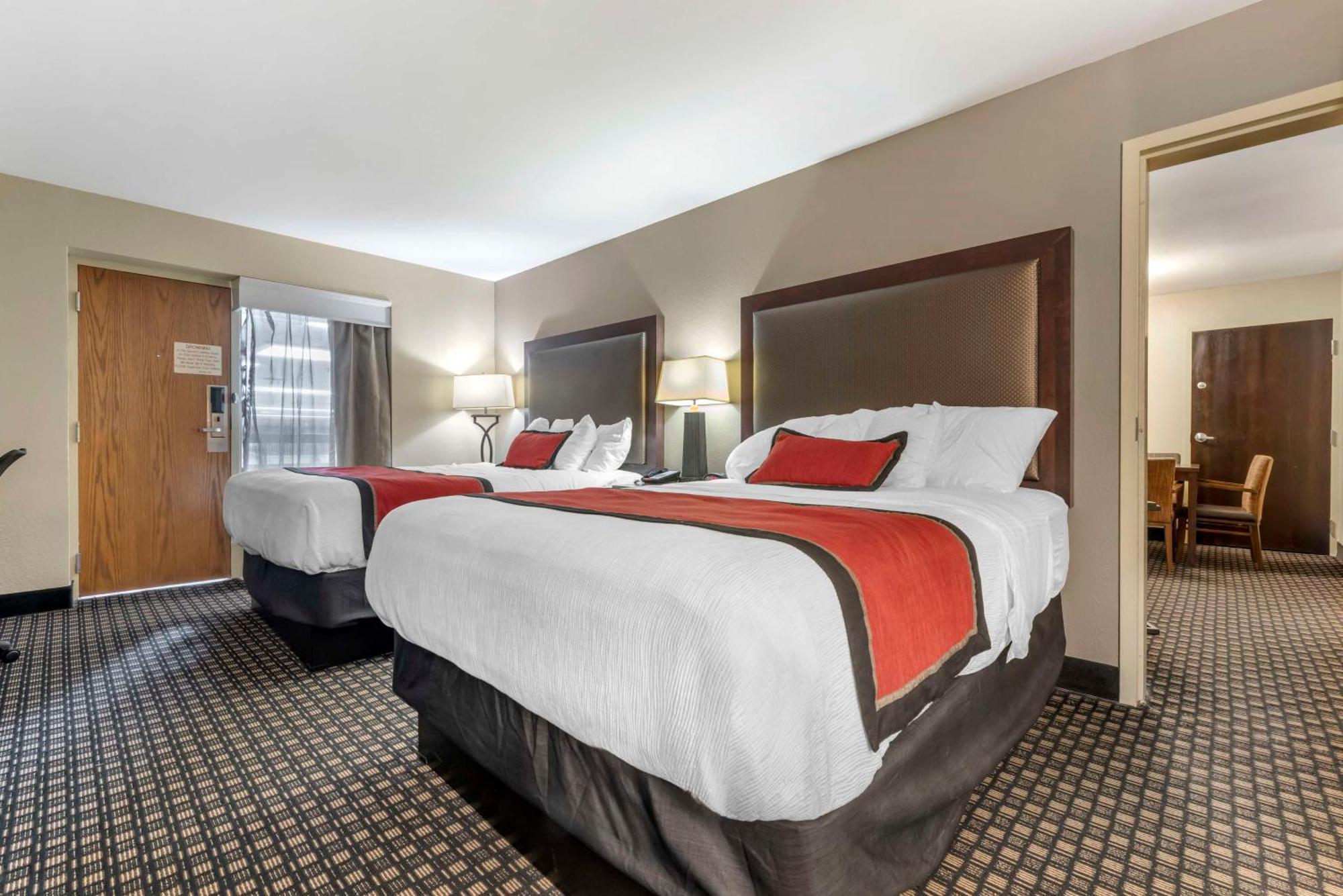 Best Western Plus Ramkota Hotel Sioux Falls Exterior photo